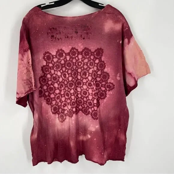 Hanes Women’s Scoop Neck Tie Dye Cut Out Teeshirt size XL - Picture 3 of 3